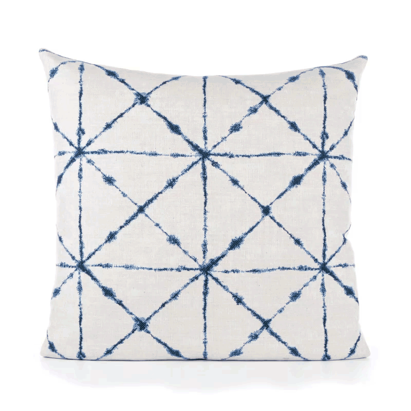 360 video of Ivory lattice pillow in square size for classic indoor and outdoor decor