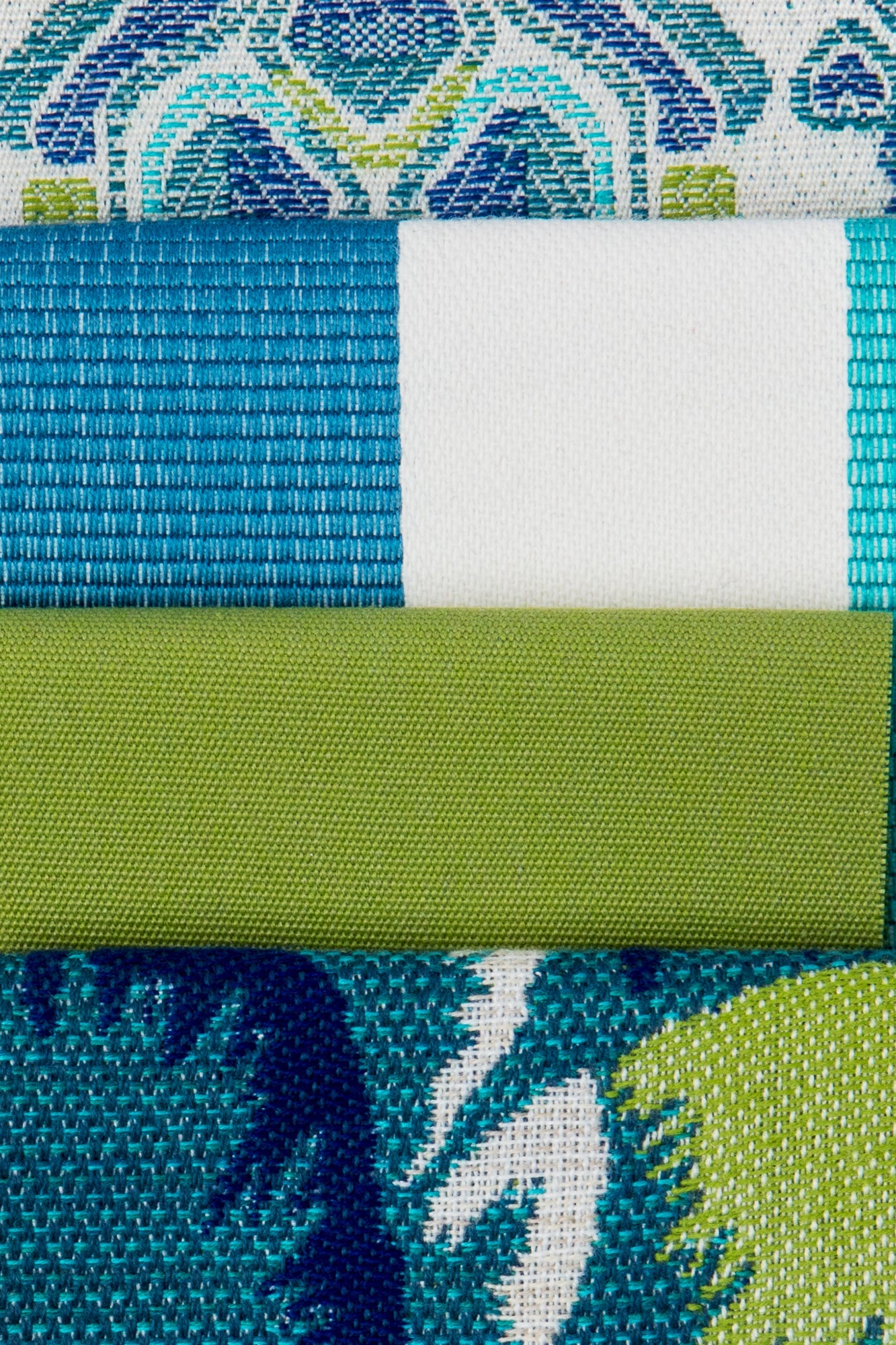 Coordinating fabrics to Oversized floral pattern in blue and green for outdoor safe use – Floral Wave by Elaine Smith