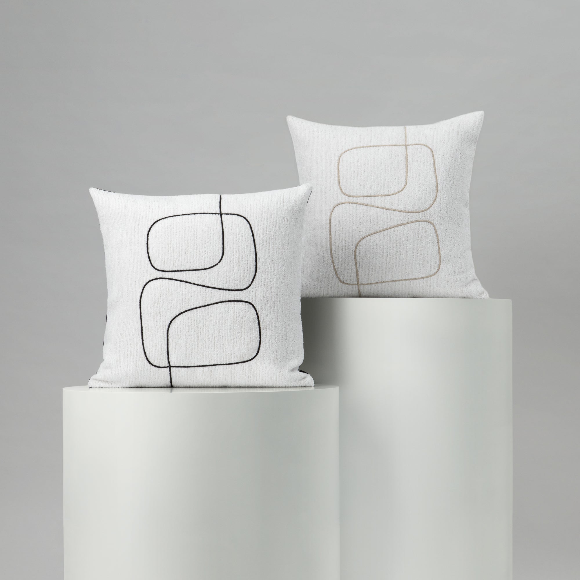 Linear Luxe Ebony | 20"x20"